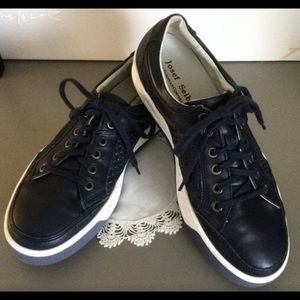 JOSEF SEIBEL Navy Leather Sneakers 40 ~ 9-9.5 US